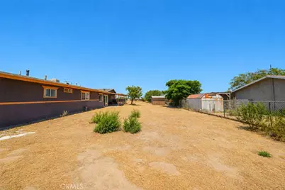 10715 3rd Avenue, Hesperia, CA 92345 - Photo 51