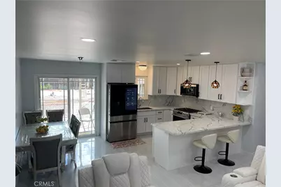 11995 Jamacha, Apple Valley, CA 92308 - Photo 7