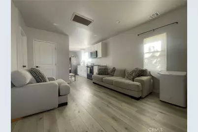 463 Macdonald Street, Pasadena, CA 91103 - Photo 3