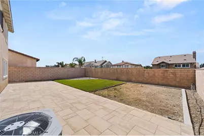 15623 Kings Peak Drive, Fontana, CA 92336 - Photo 31