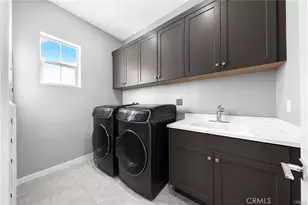 115 Frame, Irvine, CA 92618 - Photo 29
