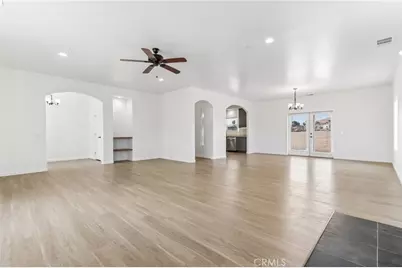 6087 Elsinore Road, Phelan, CA 92371 - Photo 5