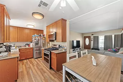 2675 Lawrence Avenue, San Bernardino, CA 92404 - Photo 9
