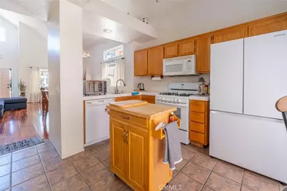 8026 Palermo, Fontana, CA 92336 - Photo 5