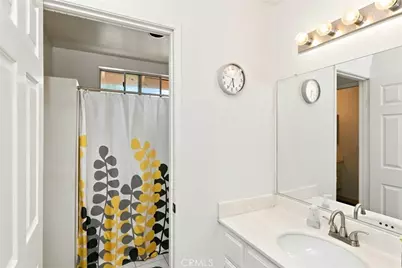 7560 Santa Lucia, Fontana, CA 92336 - Photo 33