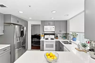 7560 Santa Lucia, Fontana, CA 92336 - Photo 19