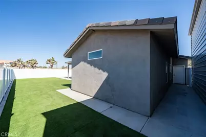 8029 Avenal, Phelan, CA 92371 - Photo 37