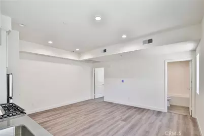 6826 Whitman Avenue, Van Nuys, CA 91406 - Photo 31