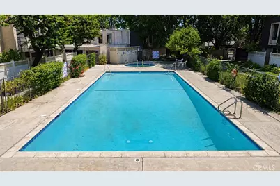 15051 Chatsworth St, Mission Hills (San Fernando), CA 91345 - Photo 25