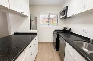 15051 Chatsworth St, Mission Hills (San Fernando), CA 91345 - Photo 7