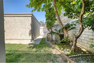 14385 Suffolk, Westminster, CA 92683 - Photo 35