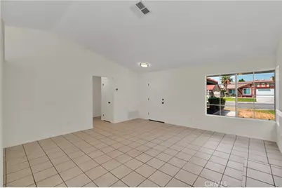 11311 Redwood Court, Fontana, CA 92337 - Photo 7