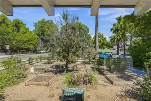425 W E St, Ontario, CA 91762 - Photo 9