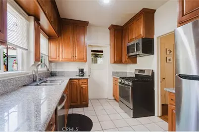 1332 Masselin Avenue #A&amp;b, Los Angeles, CA 90019 - Photo 11