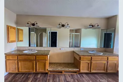 10282 Farmington, Oak Hills, CA 92344 - Photo 19