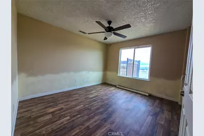 10282 Farmington, Oak Hills, CA 92344 - Photo 7