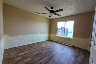 10282 Farmington, Oak Hills, CA 92344 - Photo 7