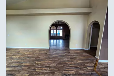 10282 Farmington, Oak Hills, CA 92344 - Photo 5