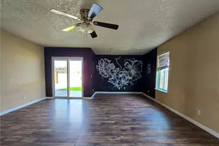 10282 Farmington, Oak Hills, CA 92344 - Photo 15