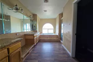 10282 Farmington, Oak Hills, CA 92344 - Photo 17