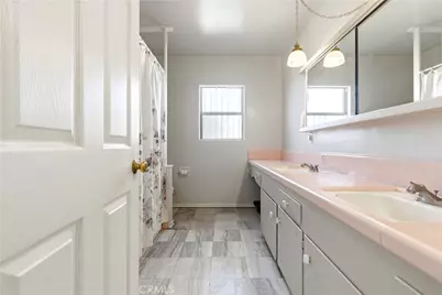 10731 Wright, South Gate, CA 90280 - Photo 19