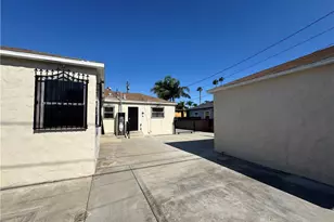 10731 Wright, South Gate, CA 90280 - Photo 25