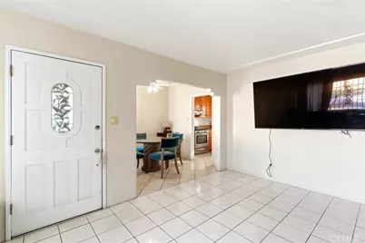 10731 Wright, South Gate, CA 90280 - Photo 7