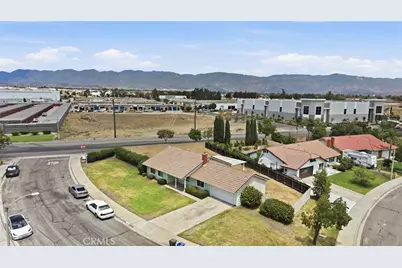 1181 Camphor, Rialto, CA 92376 - Photo 45