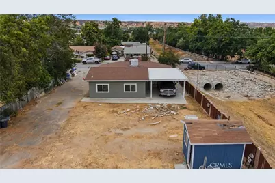 32438 Kentucky, Yucaipa, CA 92399 - Photo 7