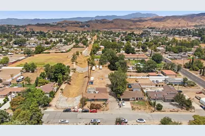 32438 Kentucky, Yucaipa, CA 92399 - Photo 39