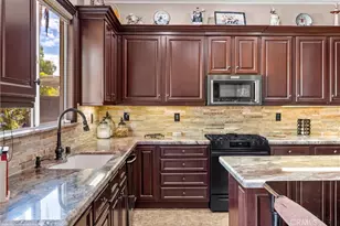 9856 Summerhill Rd, Rancho Cucamonga, CA 91737 - Photo 7