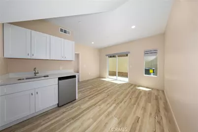 8185 Amerena Way, Fontana, CA 92335 - Photo 7