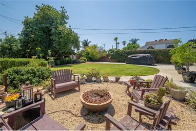 1552 Hacienda Place, Pomona, CA 91768 - Photo 33