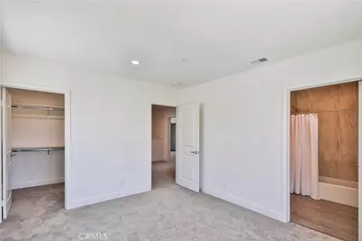6826 N Whitman Avenue, Van Nuys, CA 91406 - Photo 17