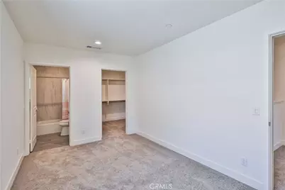6826 N Whitman Avenue, Van Nuys, CA 91406 - Photo 19