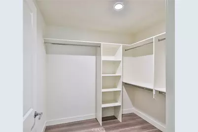 6826 N Whitman Avenue, Van Nuys, CA 91406 - Photo 11