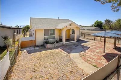 125 N Date Avenue, Rialto, CA 92376 - Photo 1