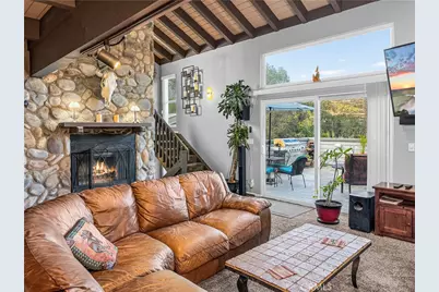 20482 Pine, Trabuco Canyon, CA 92679 - Photo 7