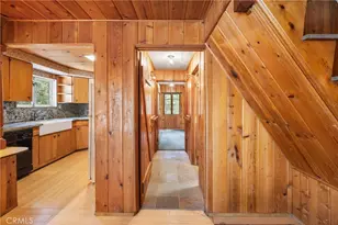 320 Flower Dr, Lake Arrowhead, CA 92352 - Photo 13