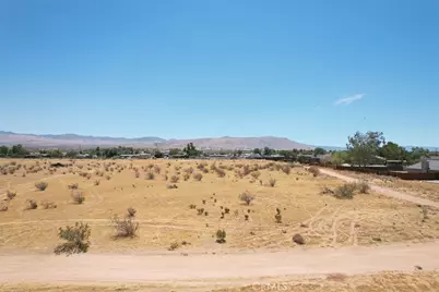 29 Little Beaver, Apple Valley, CA 92307 - Photo 17
