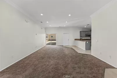 15921 Pine Street, Hesperia, CA 92345 - Photo 11