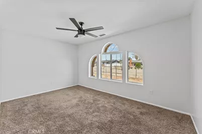 15921 Pine Street, Hesperia, CA 92345 - Photo 29