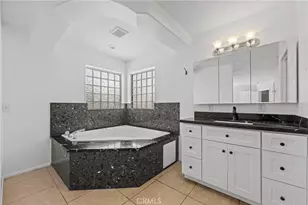 15921 Pine St, Hesperia, CA 92345 - Photo 33