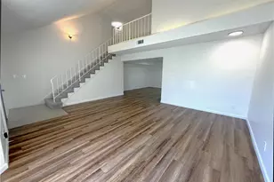 19631 Four Oaks St, Canyon Country, CA 91351 - Photo 3