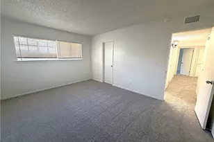 19631 Four Oaks St, Canyon Country, CA 91351 - Photo 15