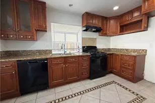 11705 Malagon Dr, Fontana, CA 92337 - Photo 21