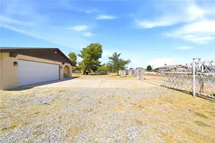15946 Ute Rd, Apple Valley, CA 92307 - Photo 3