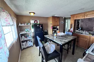 16860 Slover, Fontana, CA 92337 - Photo 9