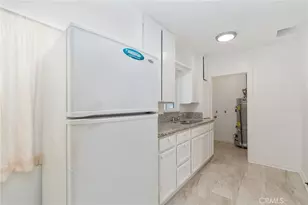 135 E 77th St, Los Angeles, CA 90003 - Photo 13