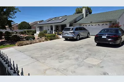 14262 La Mesa Rd, Victorville, CA 92392 - Photo 1